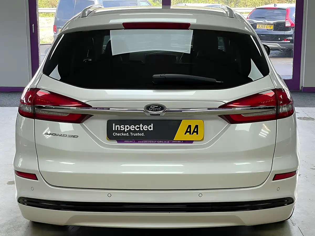 Used 2019 Ford Mondeo Titanium Edition White Platinum - Interior and Exterior details 8