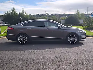 Used 2019 Ford Mondeo Vignale Grey - Interior and Exterior details 11