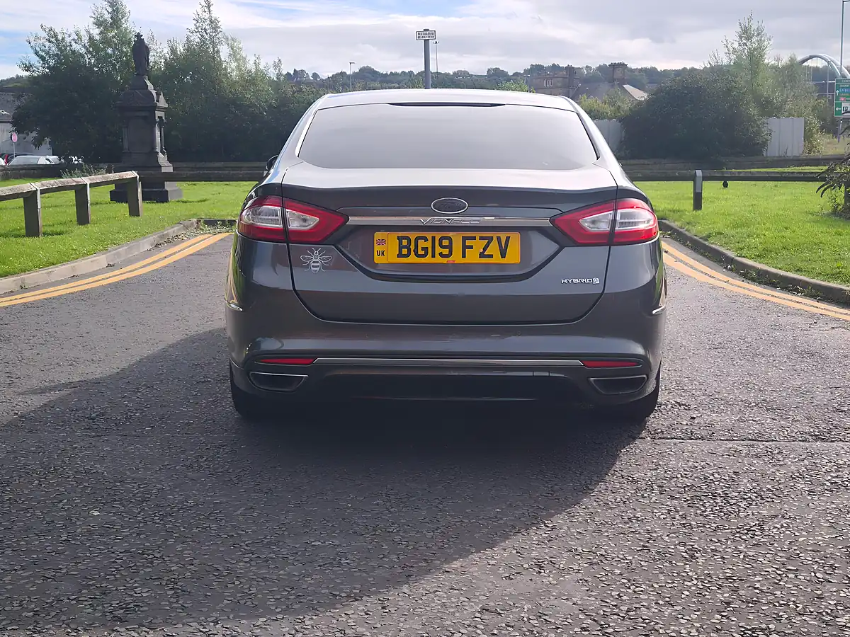 Used 2019 Ford Mondeo Vignale Grey - Interior and Exterior details 14