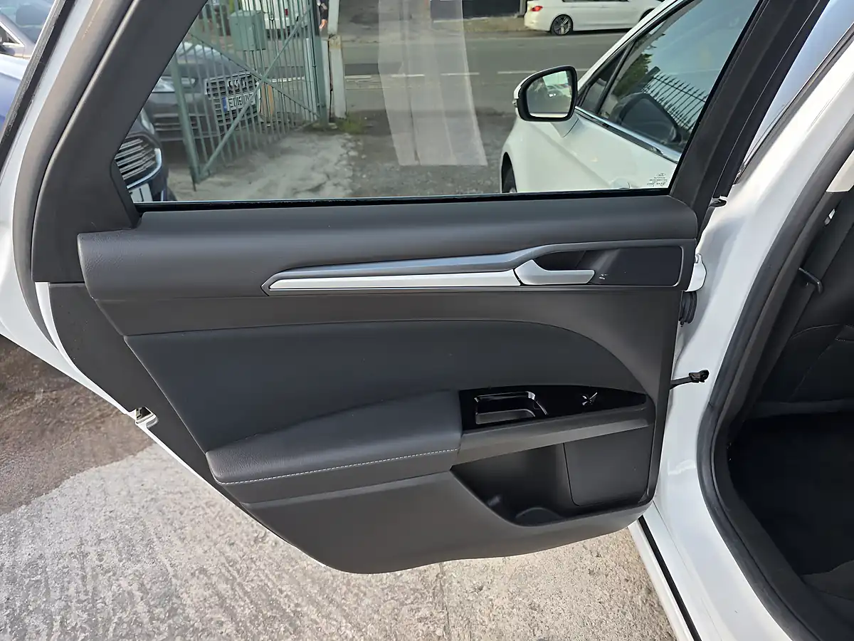 Used 2019 Ford Mondeo Zetec Edition White - Interior and Exterior details 16