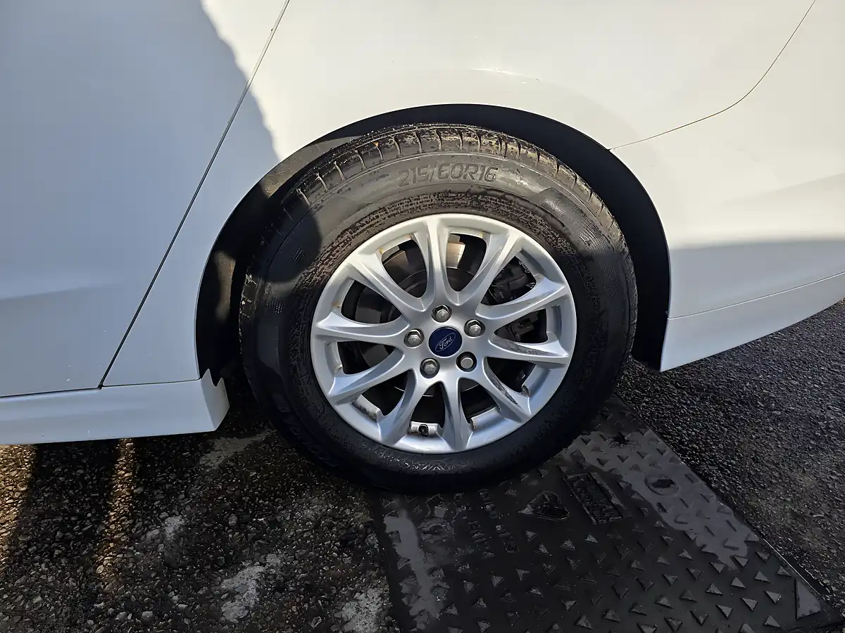 Used 2019 Ford Mondeo Zetec Edition White - Interior and Exterior details 19