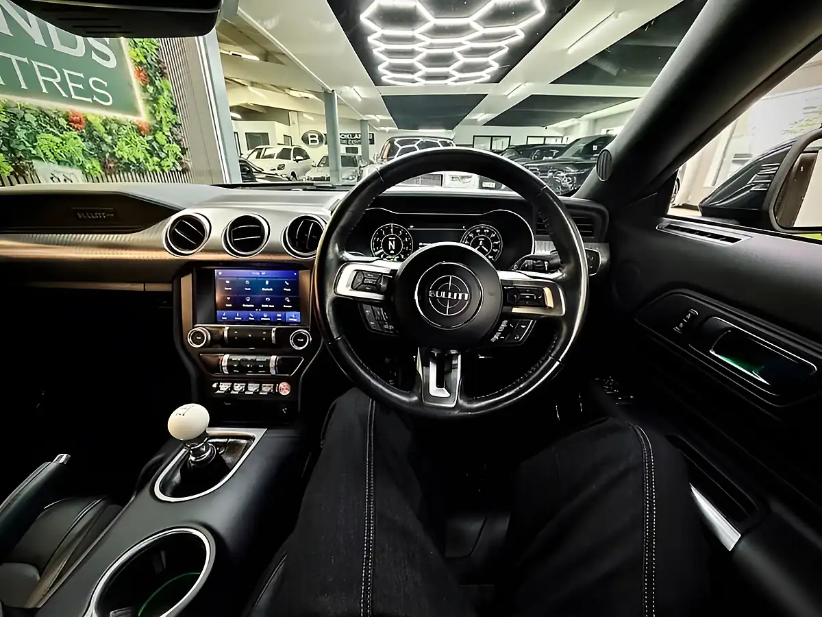 Used 2019 Ford Mustang Bullitt Green - Interior and Exterior details 13