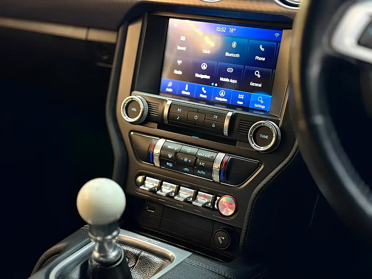 Used 2019 Ford Mustang Bullitt Green - Interior and Exterior details 18