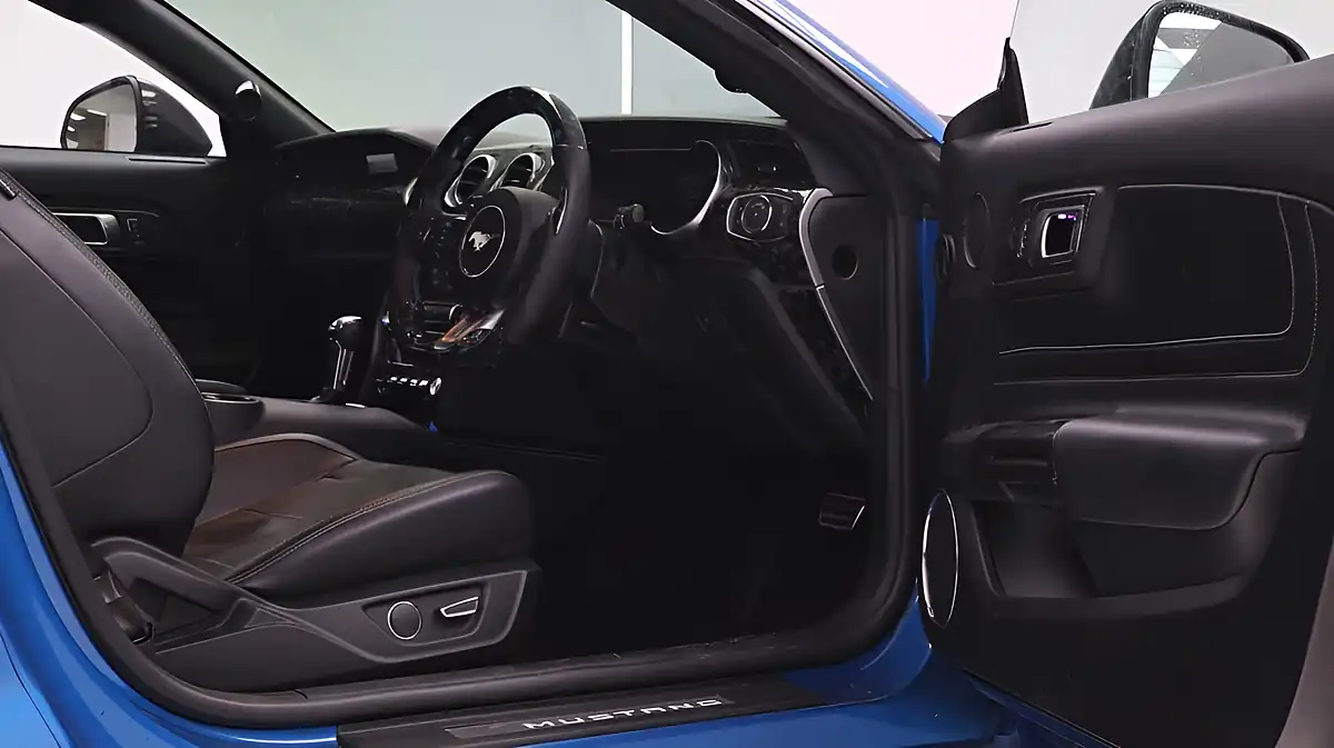 Used 2019 Ford Mustang GT Blue - Interior and Exterior details 15
