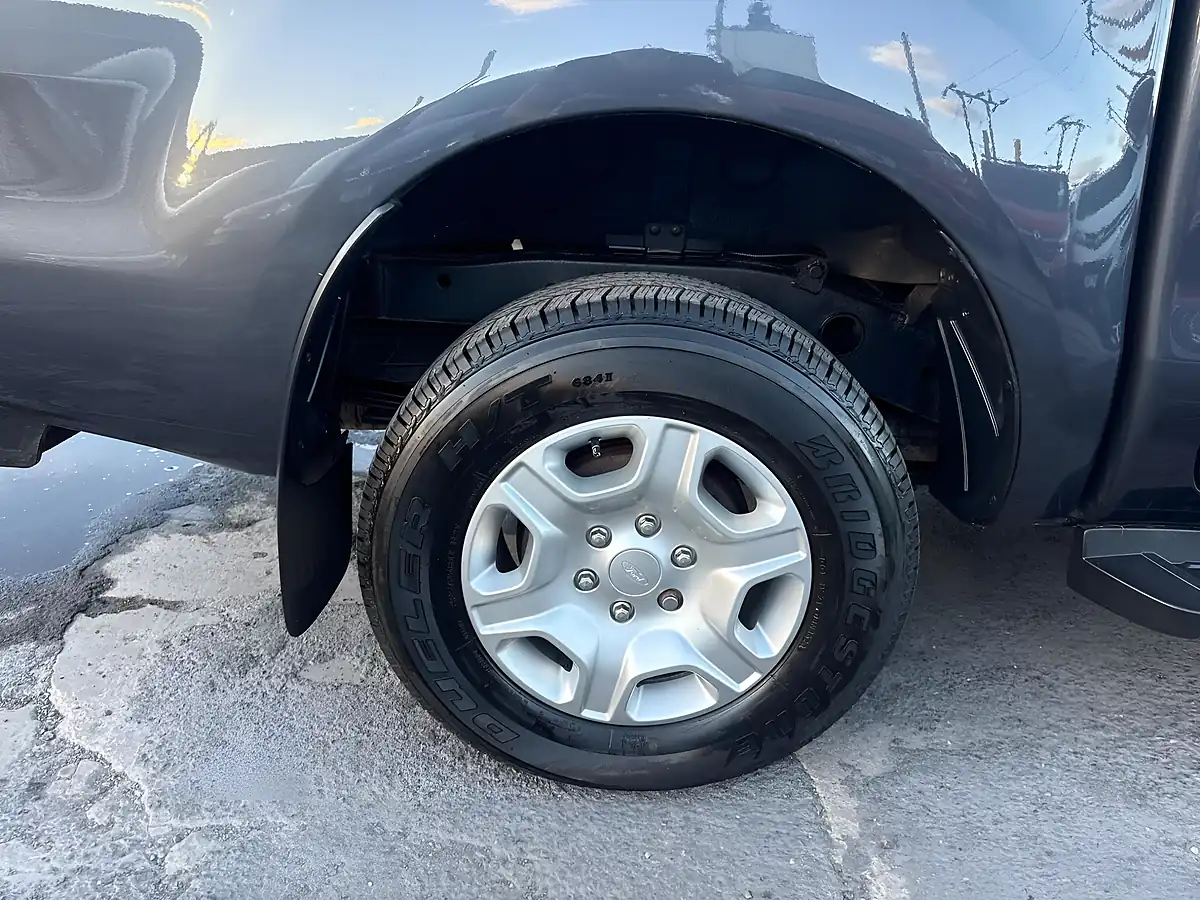 Used 2019 Ford Ranger Limited 1 Grey - Interior and Exterior details 14