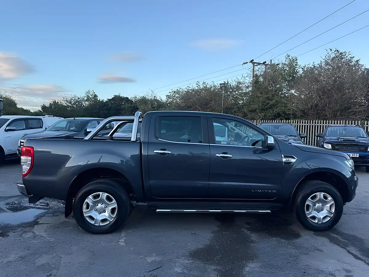 Used 2019 Ford Ranger Limited 1 Grey - Interior and Exterior details 2