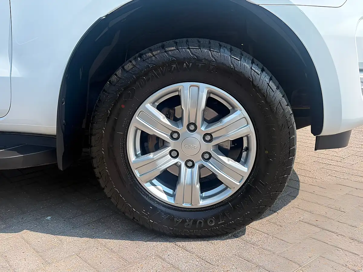 Used 2019 Ford Ranger Limited White - Interior and Exterior details 10