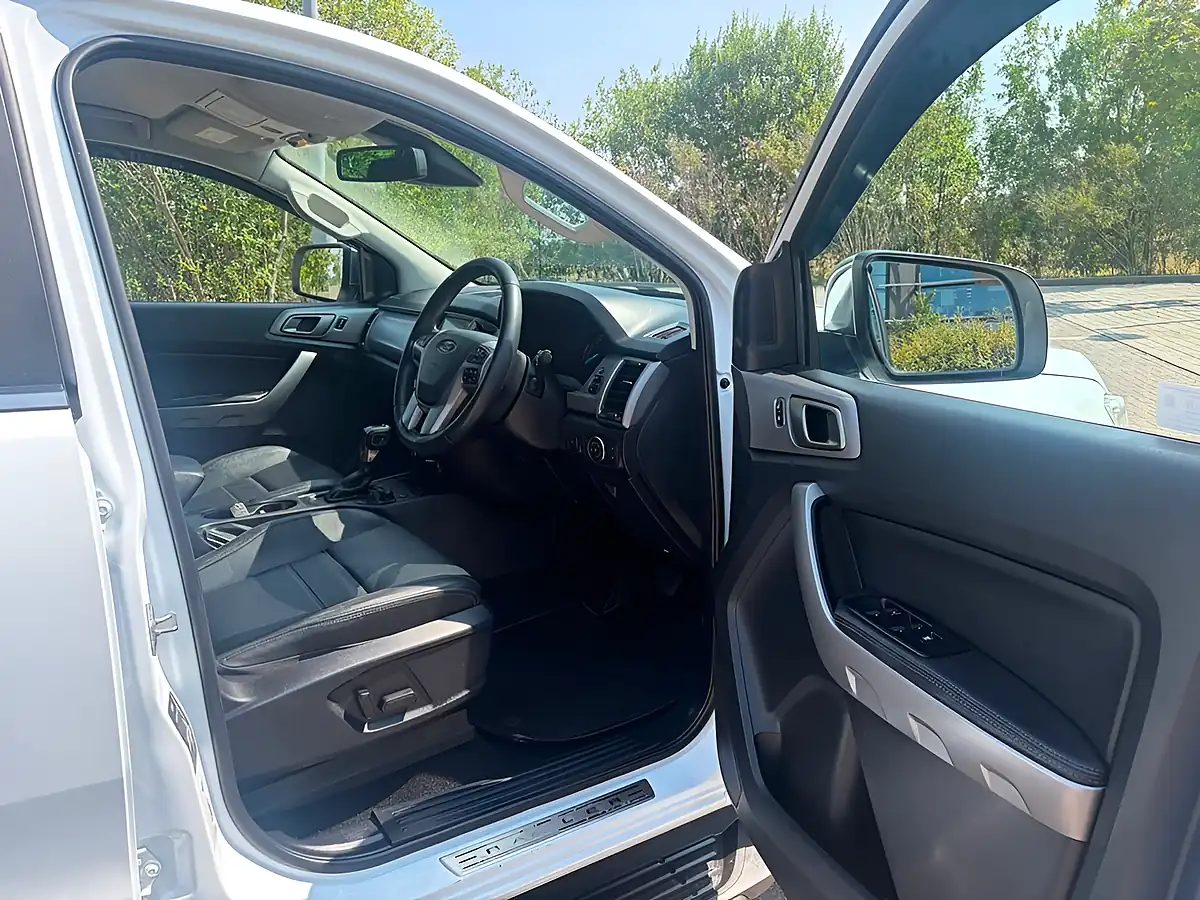 Used 2019 Ford Ranger Limited White - Interior and Exterior details 13