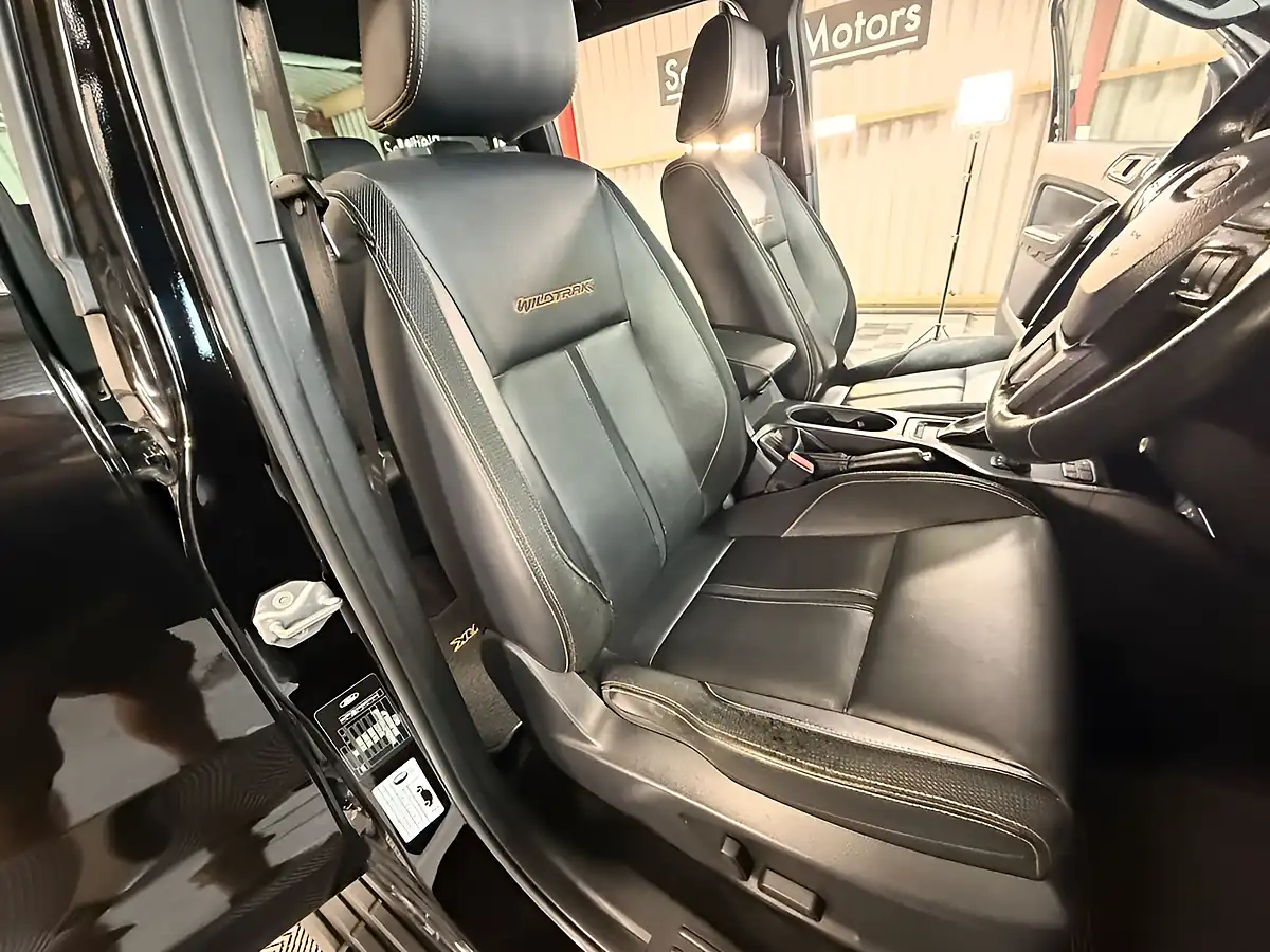 Used 2019 Ford Ranger Wildtrak Black - Interior and Exterior details 12