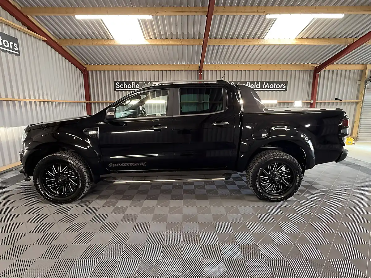 Used 2019 Ford Ranger Wildtrak Black - Interior and Exterior details 17