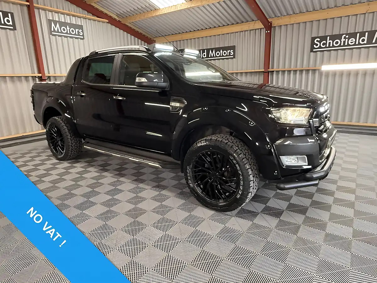 Used 2019 Ford Ranger Wildtrak Black - Front View