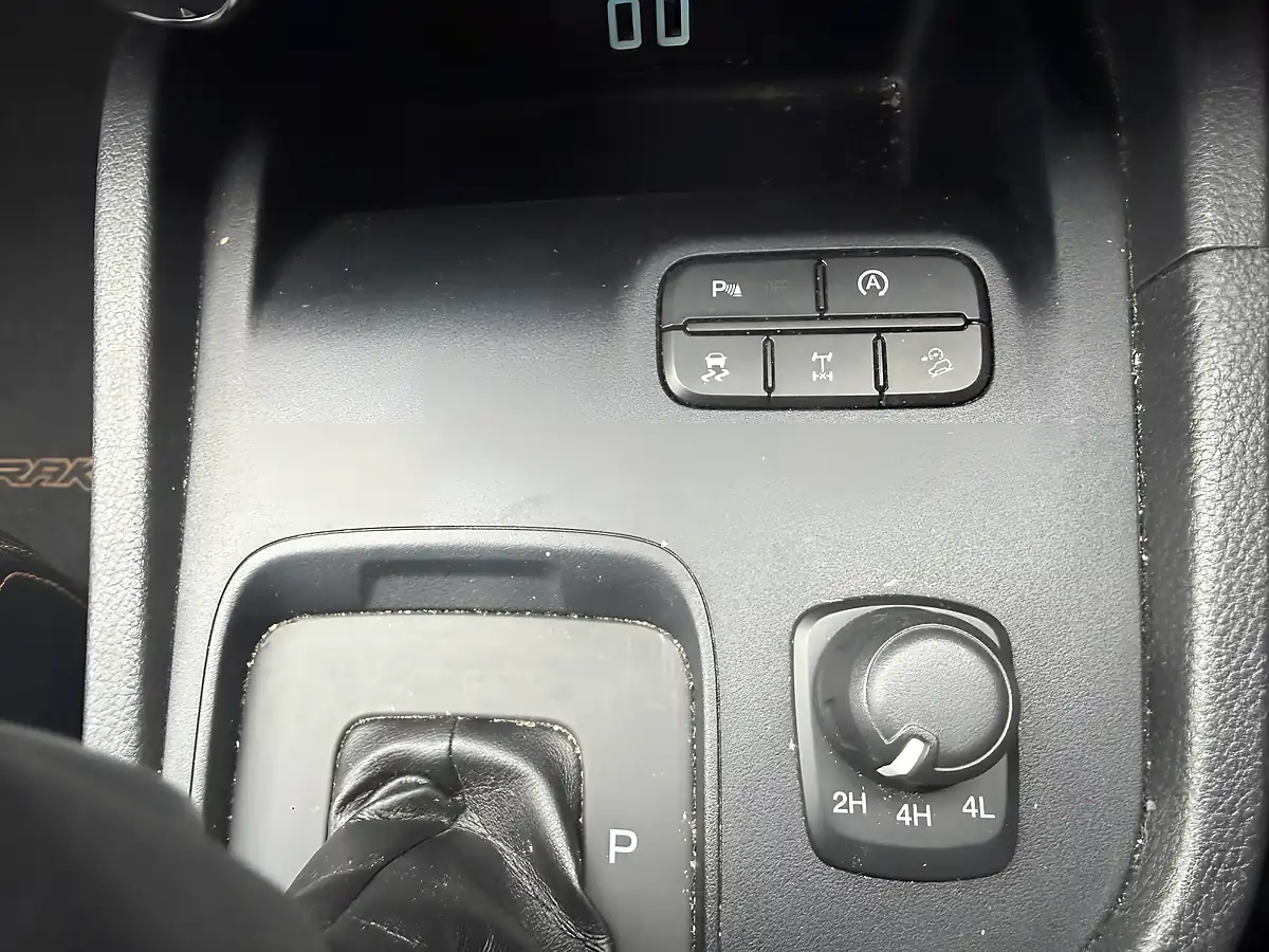 Used 2019 Ford Ranger Wildtrak Black - Interior and Exterior details 15