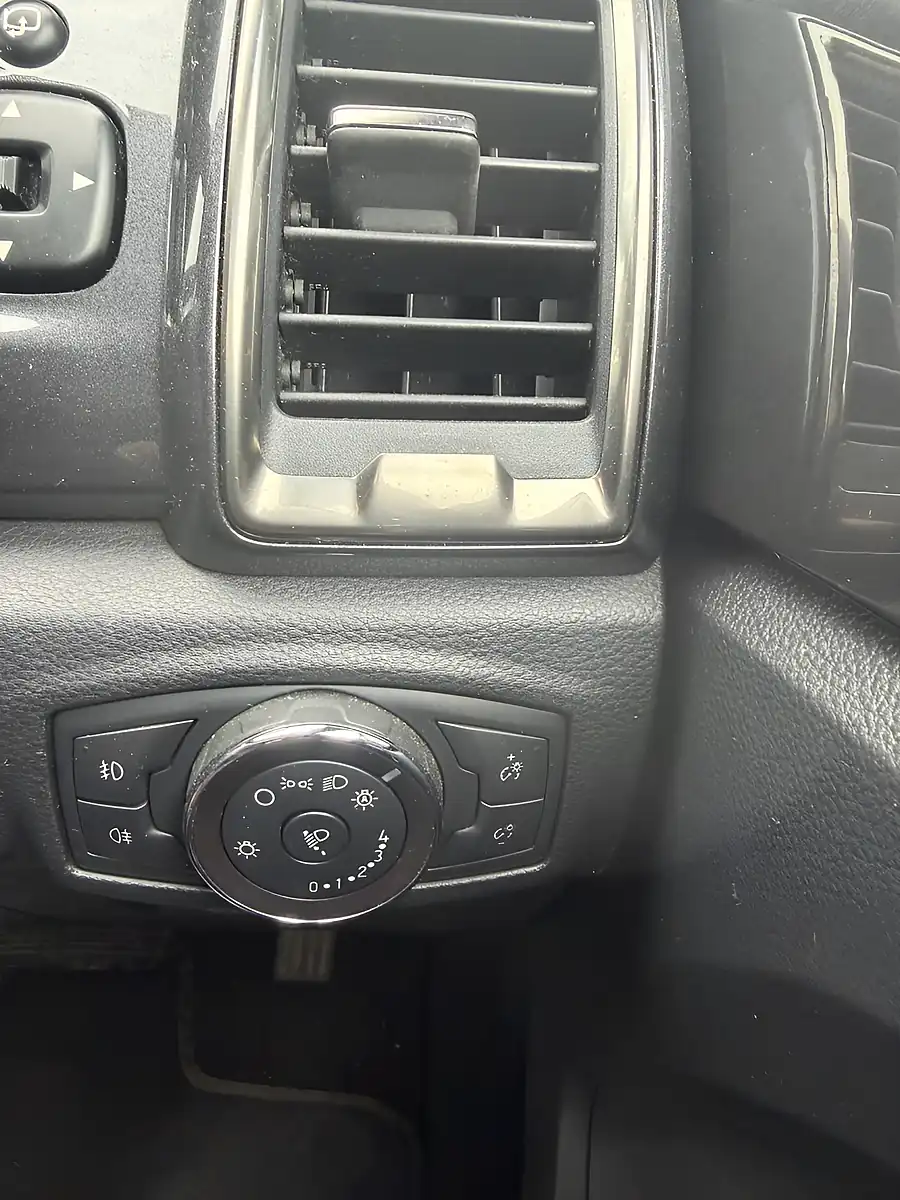 Used 2019 Ford Ranger Wildtrak Black - Interior and Exterior details 17