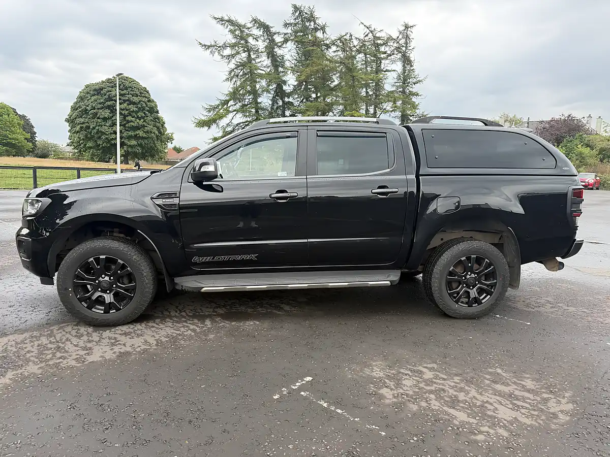 Used 2019 Ford Ranger Wildtrak Black - Interior and Exterior details 4