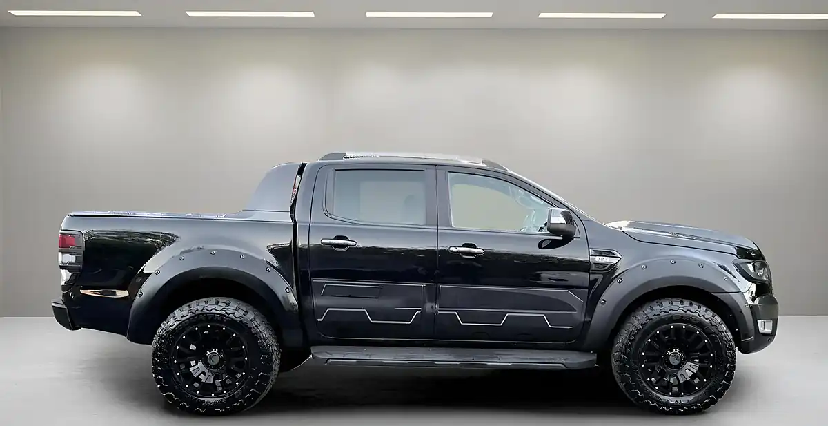 Used 2019 Ford Ranger Wildtrak Black - Interior and Exterior details 4