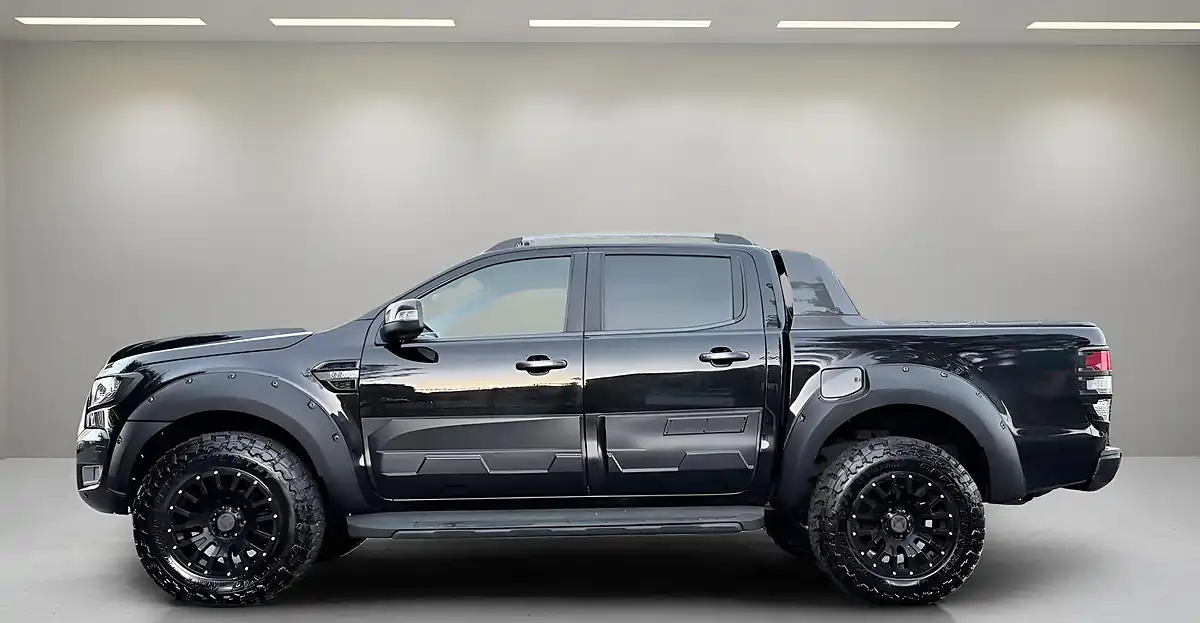 Used 2019 Ford Ranger Wildtrak Black - Interior and Exterior details 5