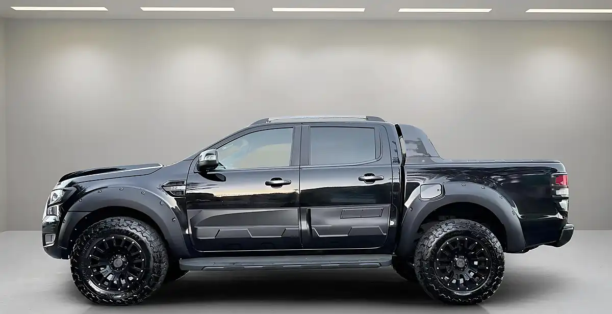 Used 2019 Ford Ranger Wildtrak Black - Interior and Exterior details 7