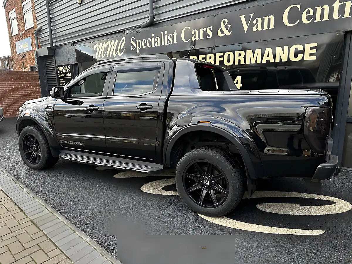 Used 2019 Ford Ranger Wildtrak Black - Interior and Exterior details 7
