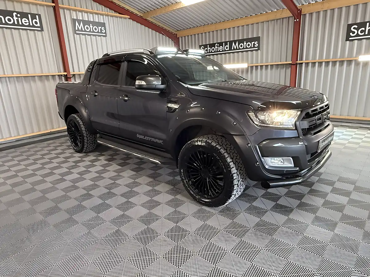 Used 2019 Ford Ranger Wildtrak Grey - Interior and Exterior details 10