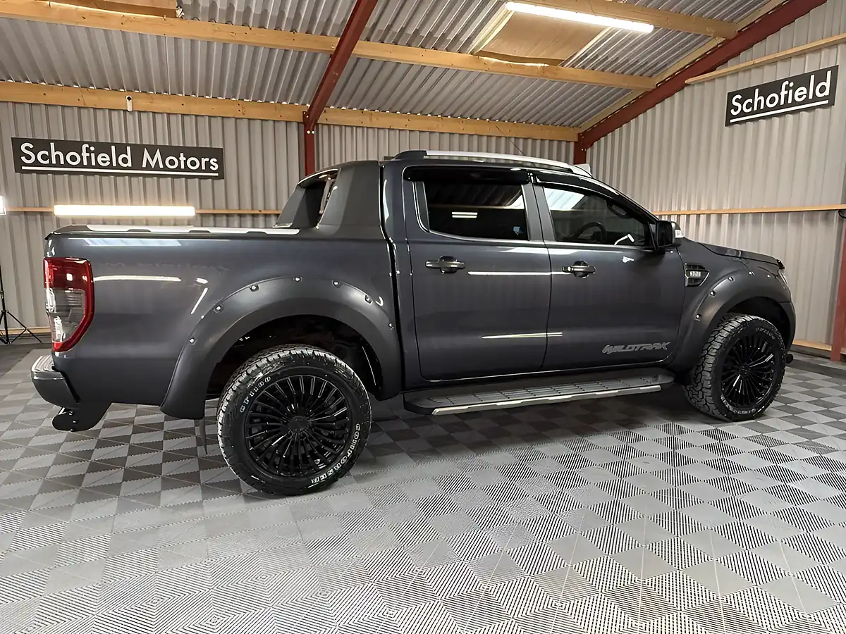 Used 2019 Ford Ranger Wildtrak Grey - Interior and Exterior details 17