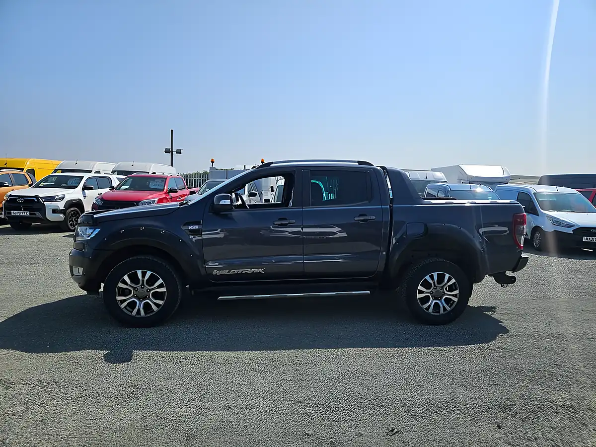 Used 2019 Ford Ranger Wildtrak Grey - Interior and Exterior details 5