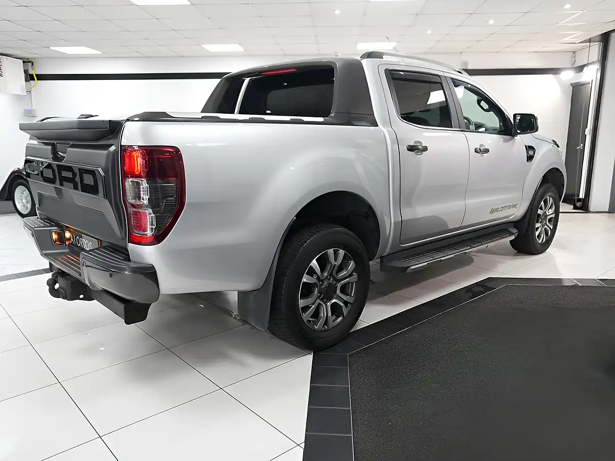 Used 2019 Ford Ranger Wildtrak Moondust Silver - Interior and Exterior details 11