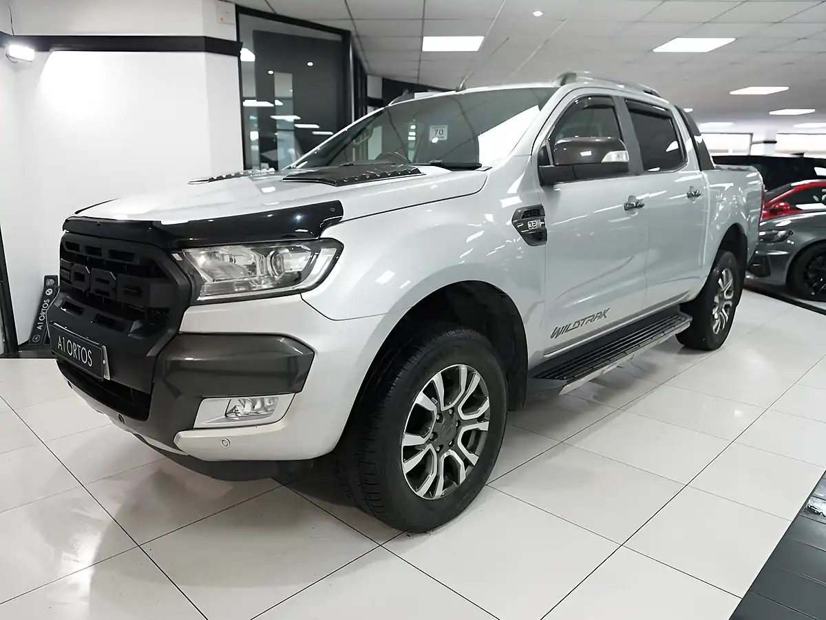 Used 2019 Ford Ranger Wildtrak Moondust Silver - Interior and Exterior details 5
