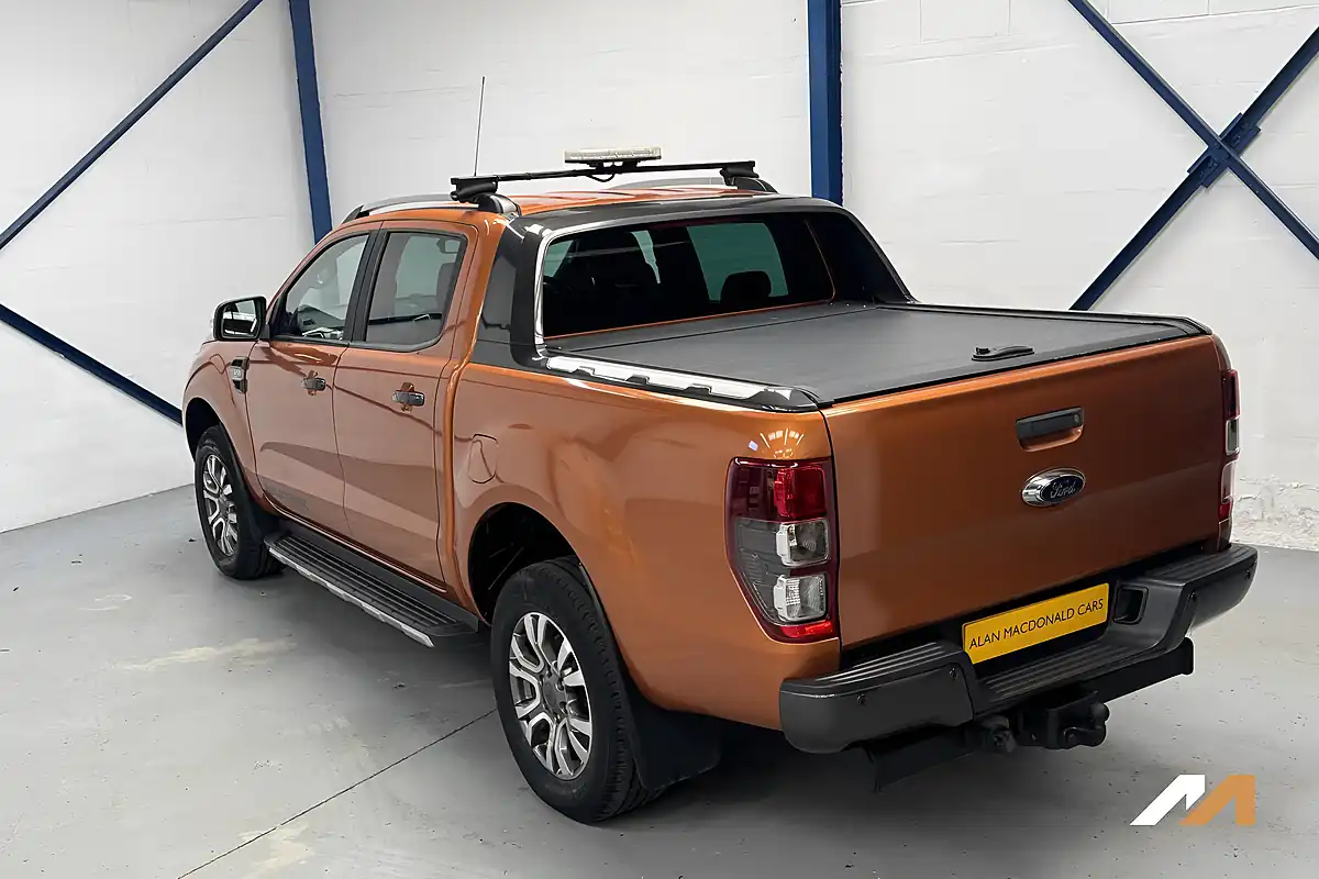 Used 2019 Ford Ranger Wildtrak Orange - Interior and Exterior details 18