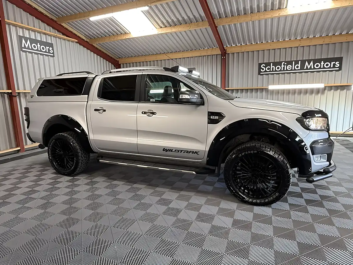 Used 2019 Ford Ranger Wildtrak Silver - Interior and Exterior details 17