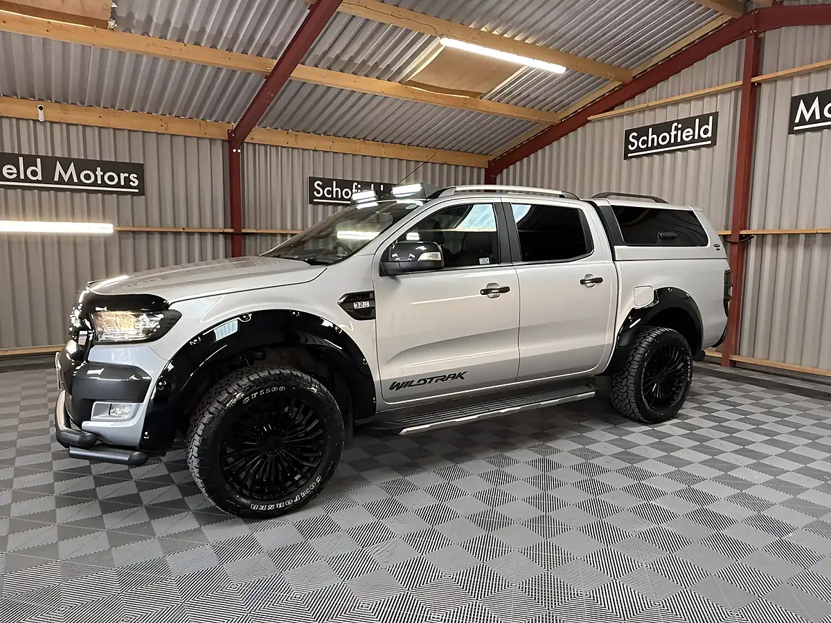 Used 2019 Ford Ranger Wildtrak Silver - Interior and Exterior details 19