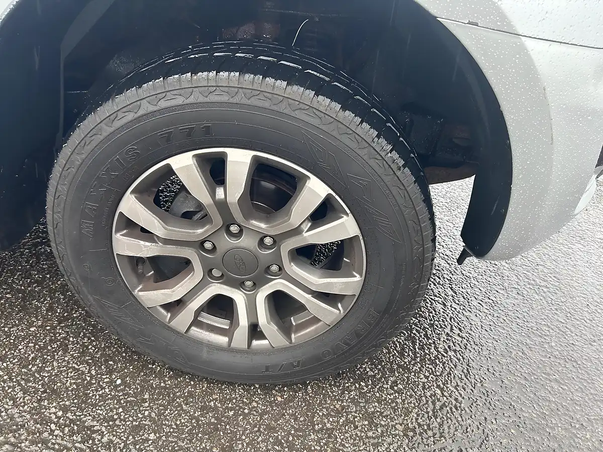 Used 2019 Ford Ranger Wildtrak Silver - Interior and Exterior details 4