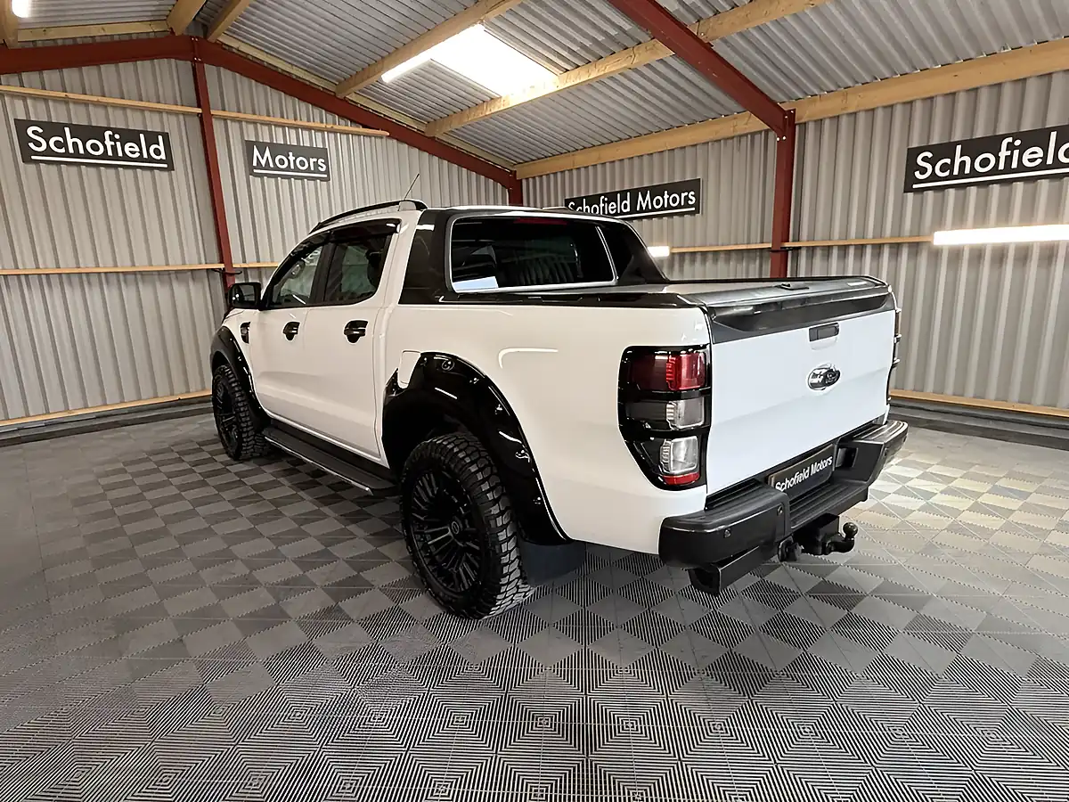 Used 2019 Ford Ranger Wildtrak White - Interior and Exterior details 14