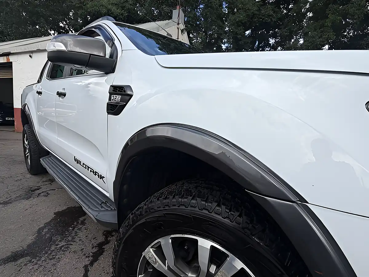 Used 2019 Ford Ranger Wildtrak White - Interior and Exterior details 10