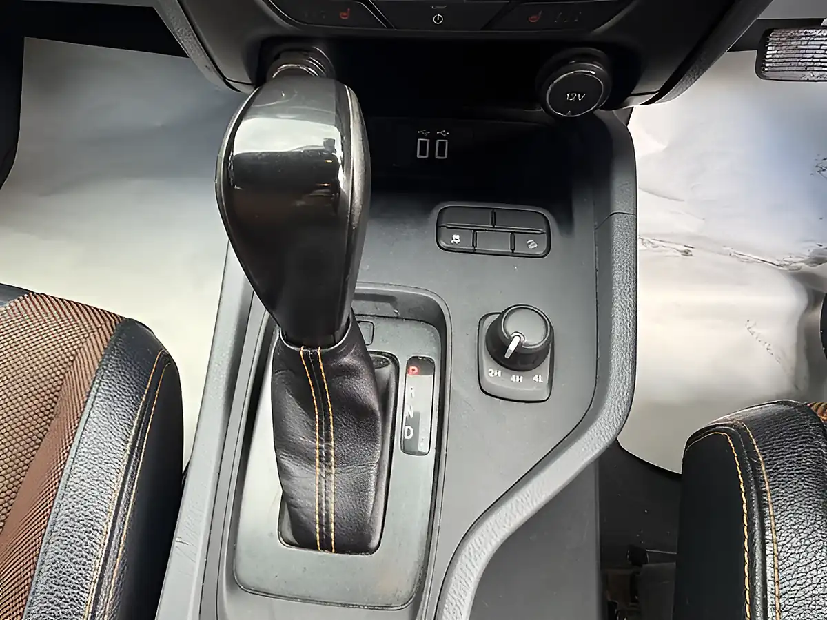 Used 2019 Ford Ranger Wildtrak White - Interior and Exterior details 18
