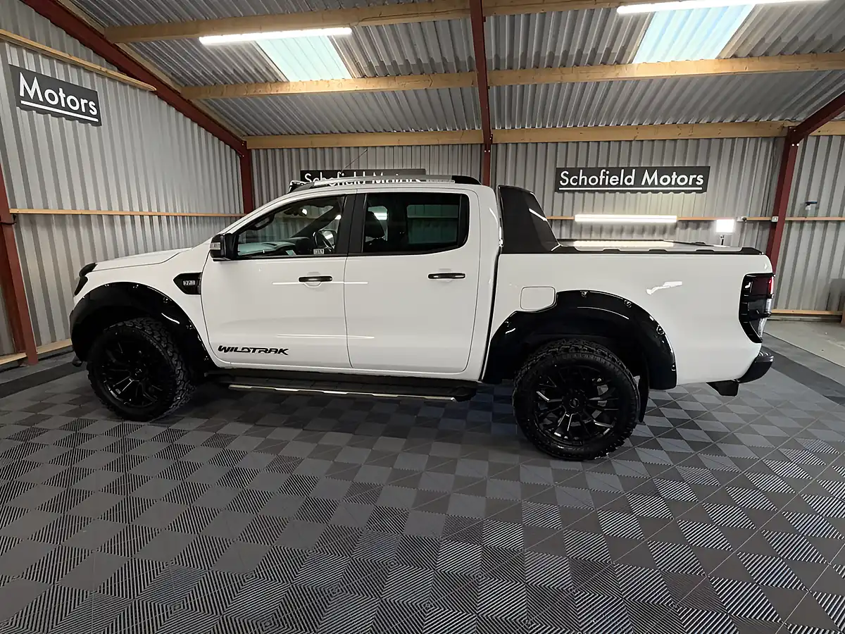 Used 2019 Ford Ranger Wildtrak White - Interior and Exterior details 18