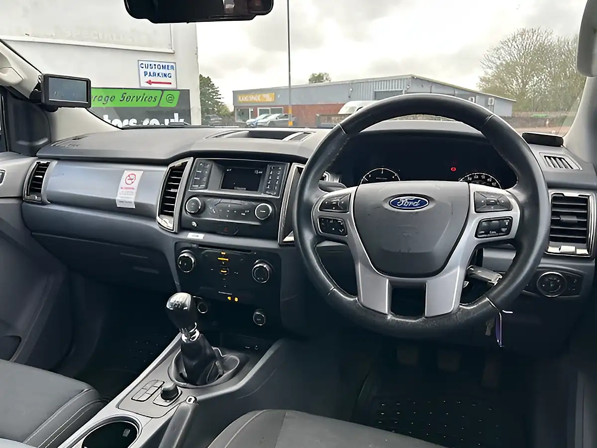 Used 2019 Ford Ranger Xlt White - Interior and Exterior details 14