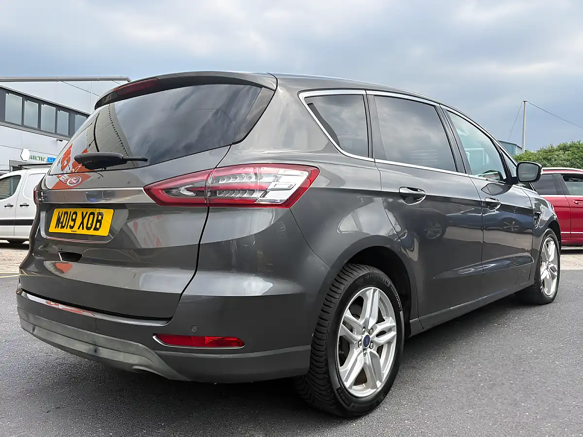 Used 2019 Ford S-Max Titanium Grey - Interior and Exterior details 5
