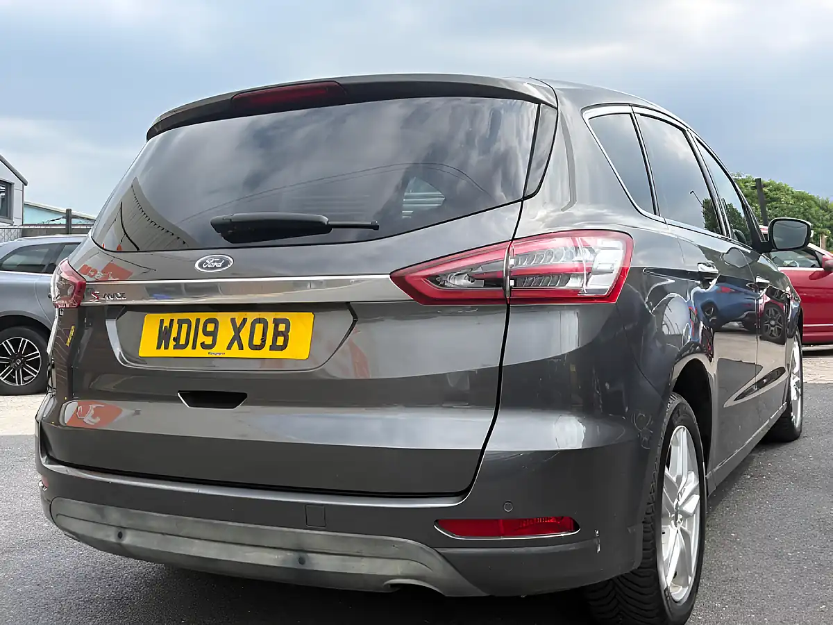 Used 2019 Ford S-Max Titanium Grey - Interior and Exterior details 6