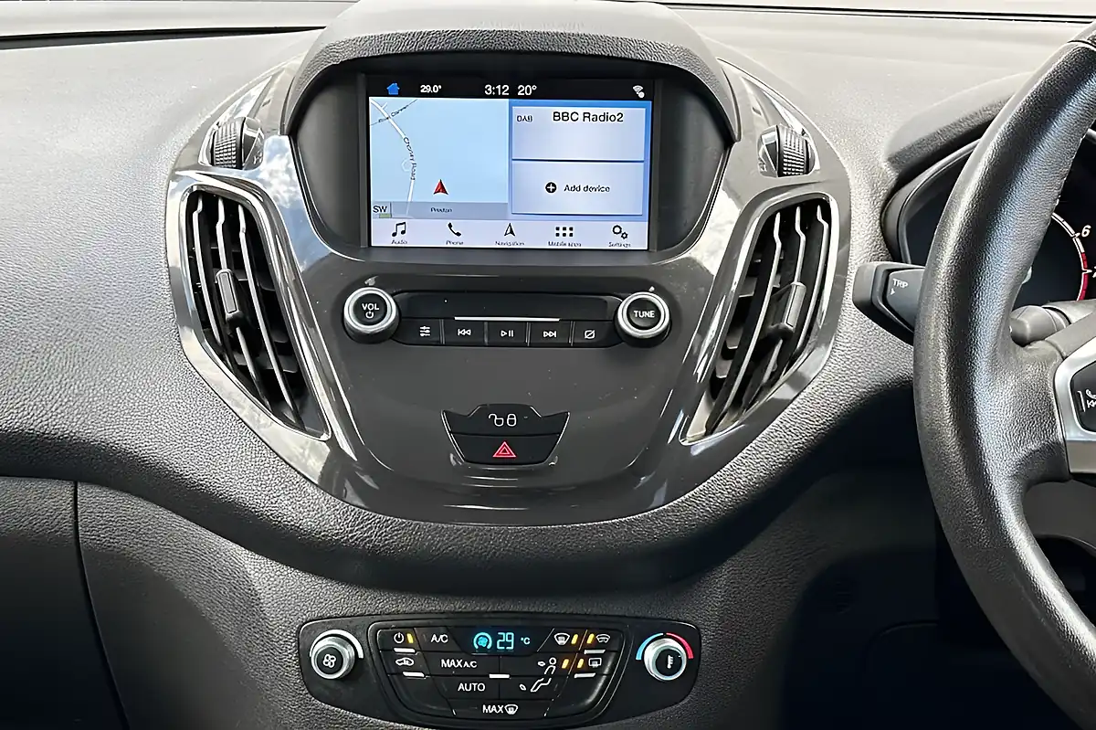 Used 2019 Ford Tourneo Courier Titanium Silver - Interior and Exterior details 12