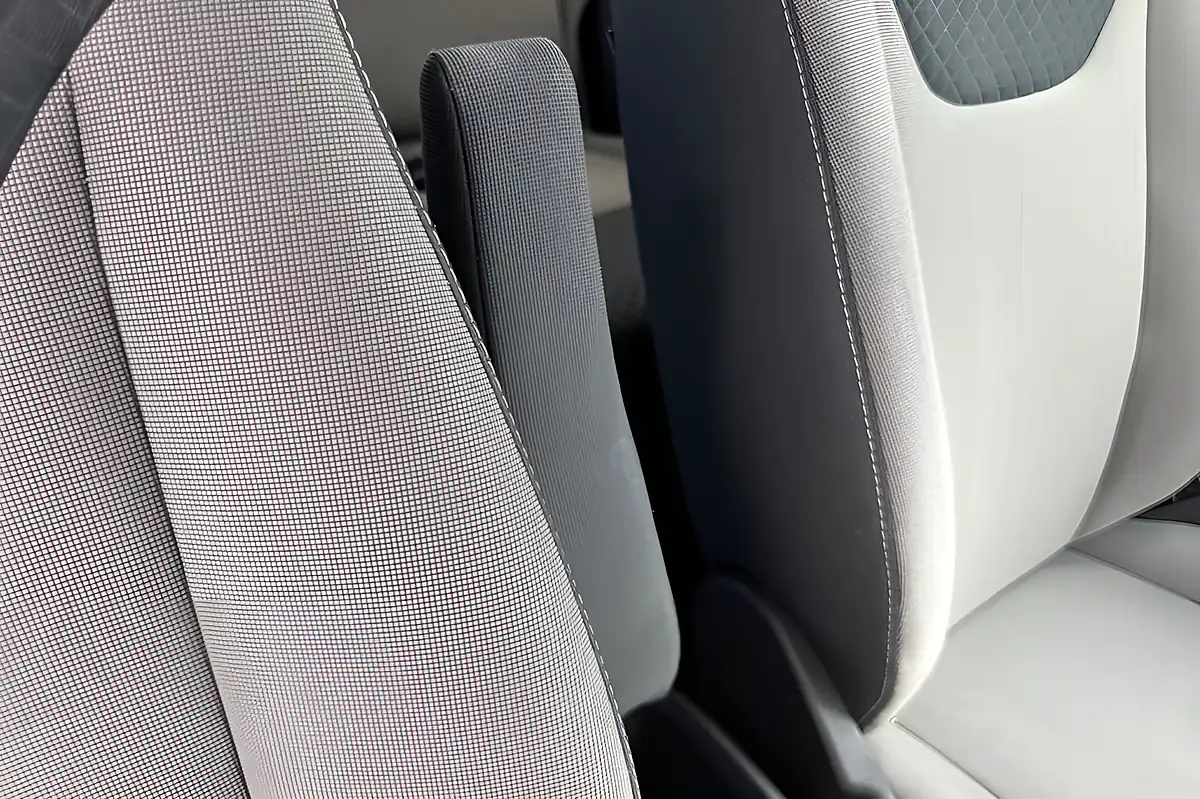 Used 2019 Ford Tourneo Courier Titanium Silver - Interior and Exterior details 18