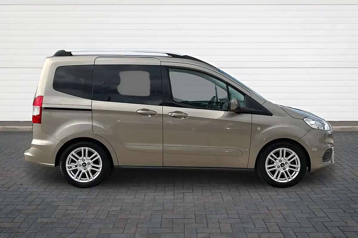 Used 2019 Ford Tourneo Courier Titanium Silver - Interior and Exterior details 2