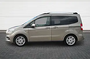 Used 2019 Ford Tourneo Courier Titanium Silver - Interior and Exterior details 6