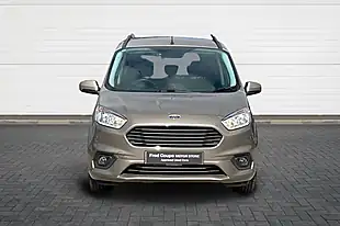 Used 2019 Ford Tourneo Courier Titanium Silver - Interior and Exterior details 8