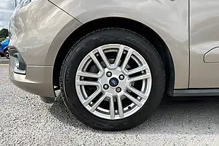 Used 2019 Ford Tourneo Courier Titanium Silver - Interior and Exterior details 9