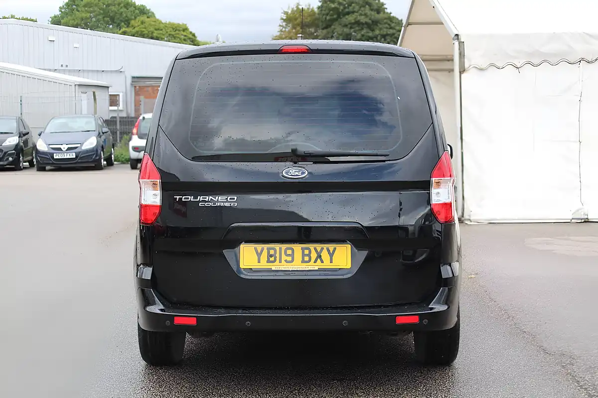 Used 2019 Ford Tourneo Courier Zetec Black - Interior and Exterior details 12