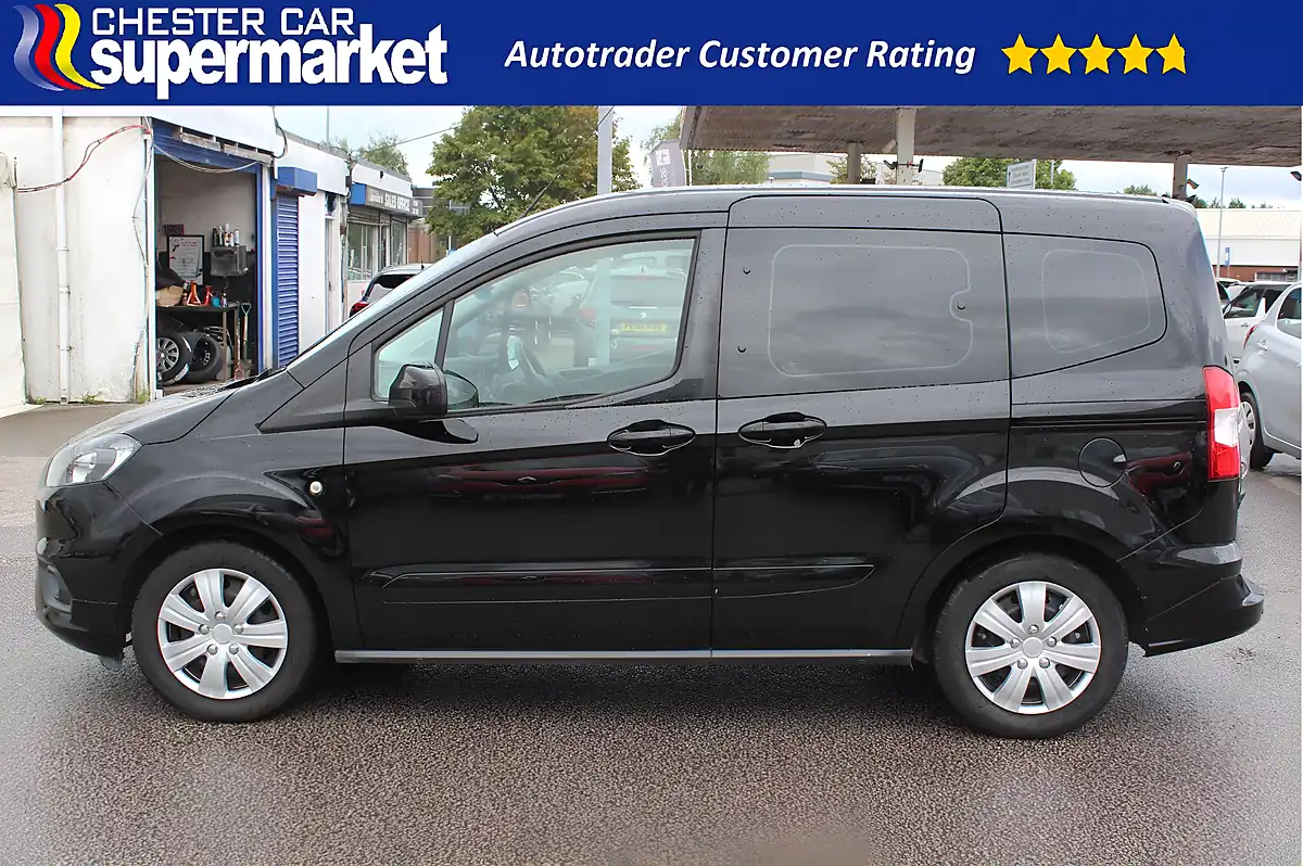 Used 2019 Ford Tourneo Courier Zetec Black - Interior and Exterior details 3