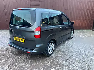 Used 2019 Ford Tourneo Courier Zetec Grey - Interior and Exterior details 3
