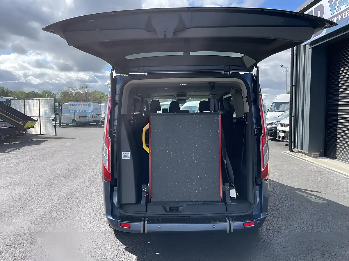 Used 2019 Ford Tourneo Custom 310 Independence RS 6 Crew Blue - Interior and Exterior details 13