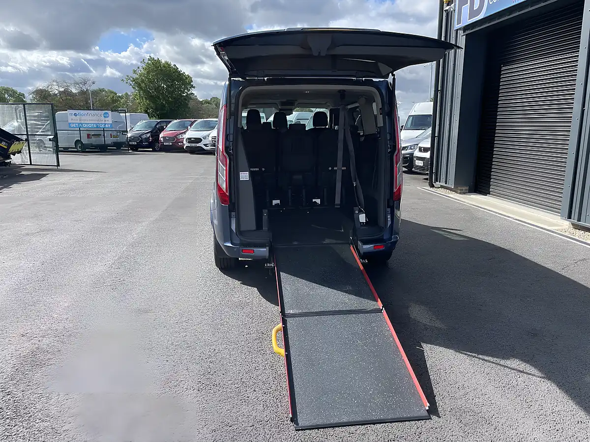 Used 2019 Ford Tourneo Custom 310 Independence RS 6 Crew Blue - Interior and Exterior details 14