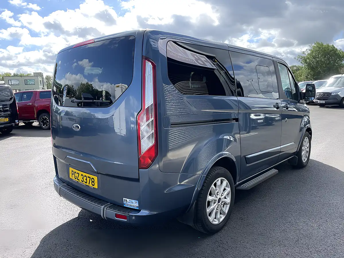 Used 2019 Ford Tourneo Custom 310 Independence RS 6 Crew Blue - Interior and Exterior details 5